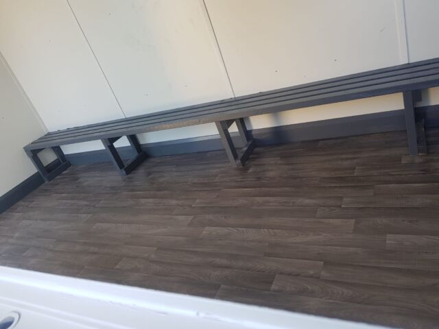 c06d4daa-20ea-4282-bf06-1c0ec1e4b289